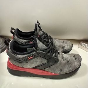 Puma Pacer Next Excel Camo Black Sneakers Boy's sz 7C.